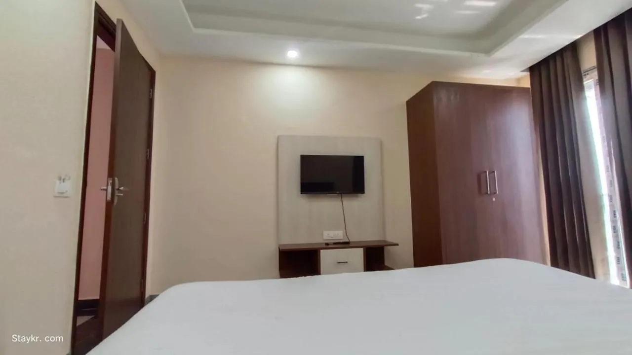 Hotel Wedlock Premium Gurgaon 3*,